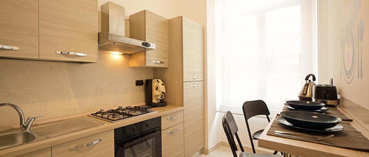 Le Corti Di Napoli Apartments Nápoles Exterior foto