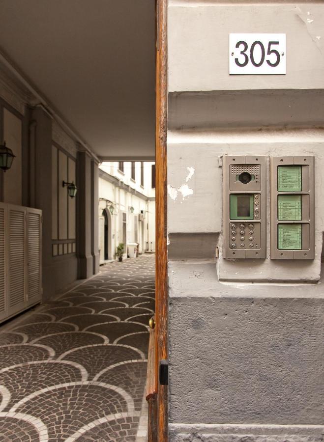 Le Corti Di Napoli Apartments Nápoles Exterior foto